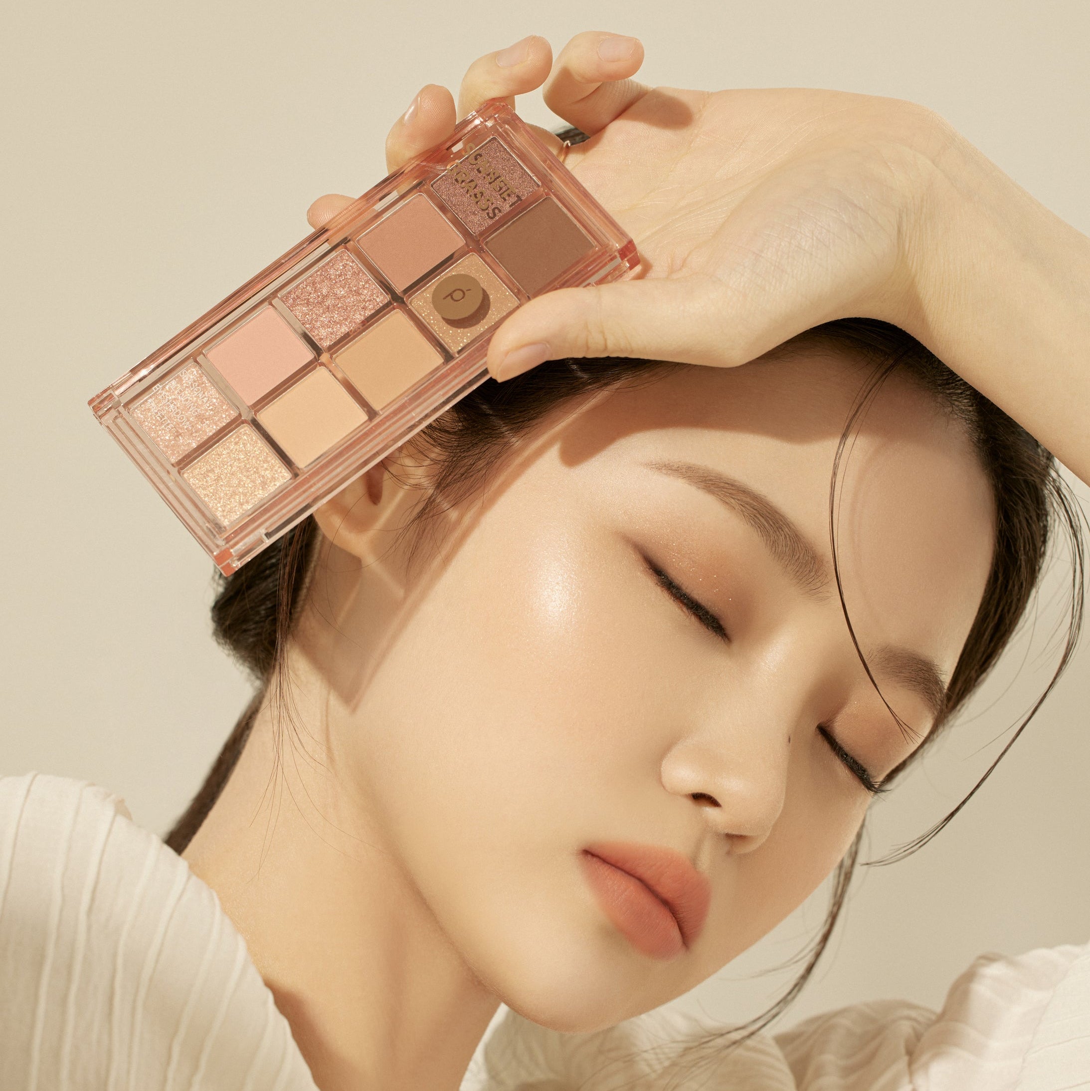PEACH C Seasonal Blending Eyeshadow Palette 01 Sunset Grass (6.4g